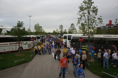 Jenaer Fanbusse oder eine Bussmesse ? Jenaer Fanbusse oder eine Bussmesse ?